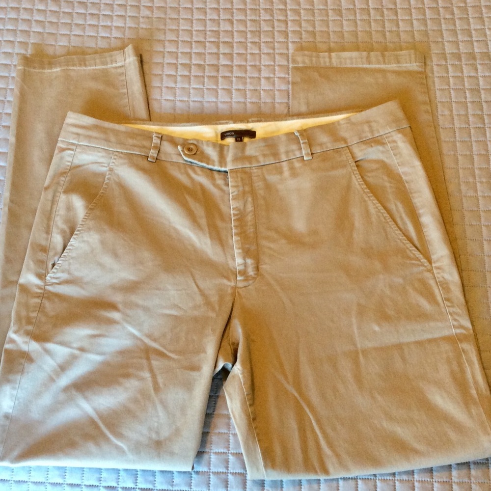 Chino pants